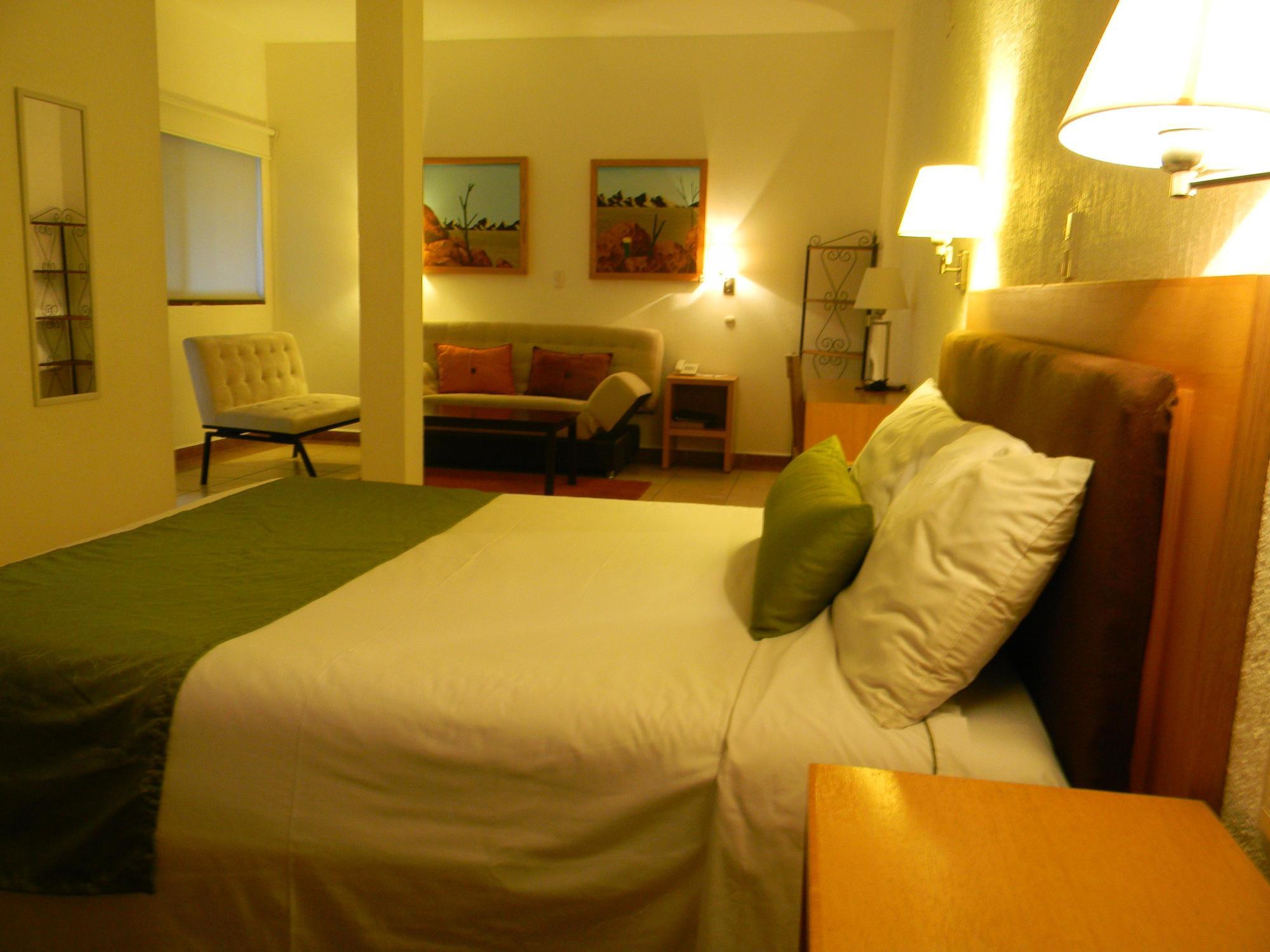 Hotel Quinta Lucca Querétaro Eksteriør bilde