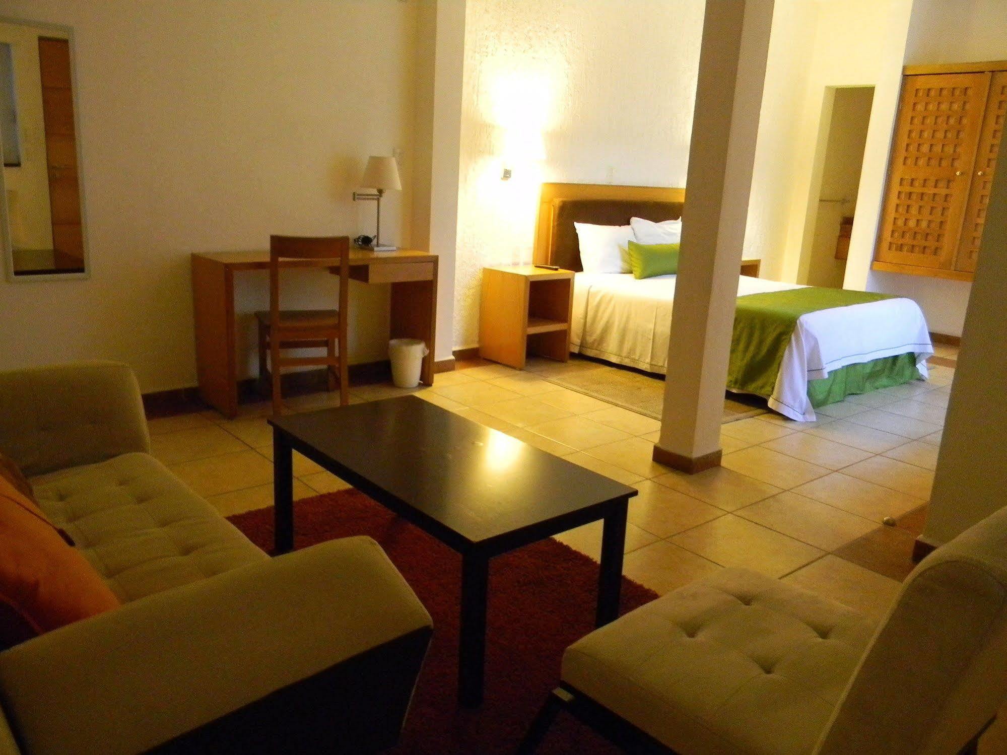 Hotel Quinta Lucca Querétaro Eksteriør bilde